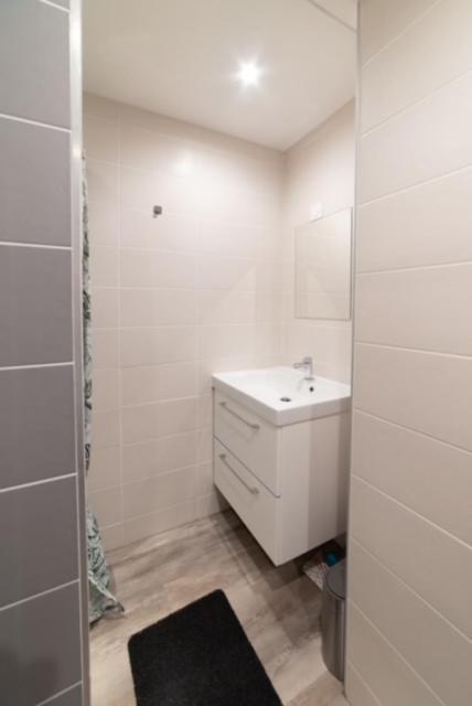 Studio Green Proche De Lyon Meyzieu ภายนอก รูปภาพ